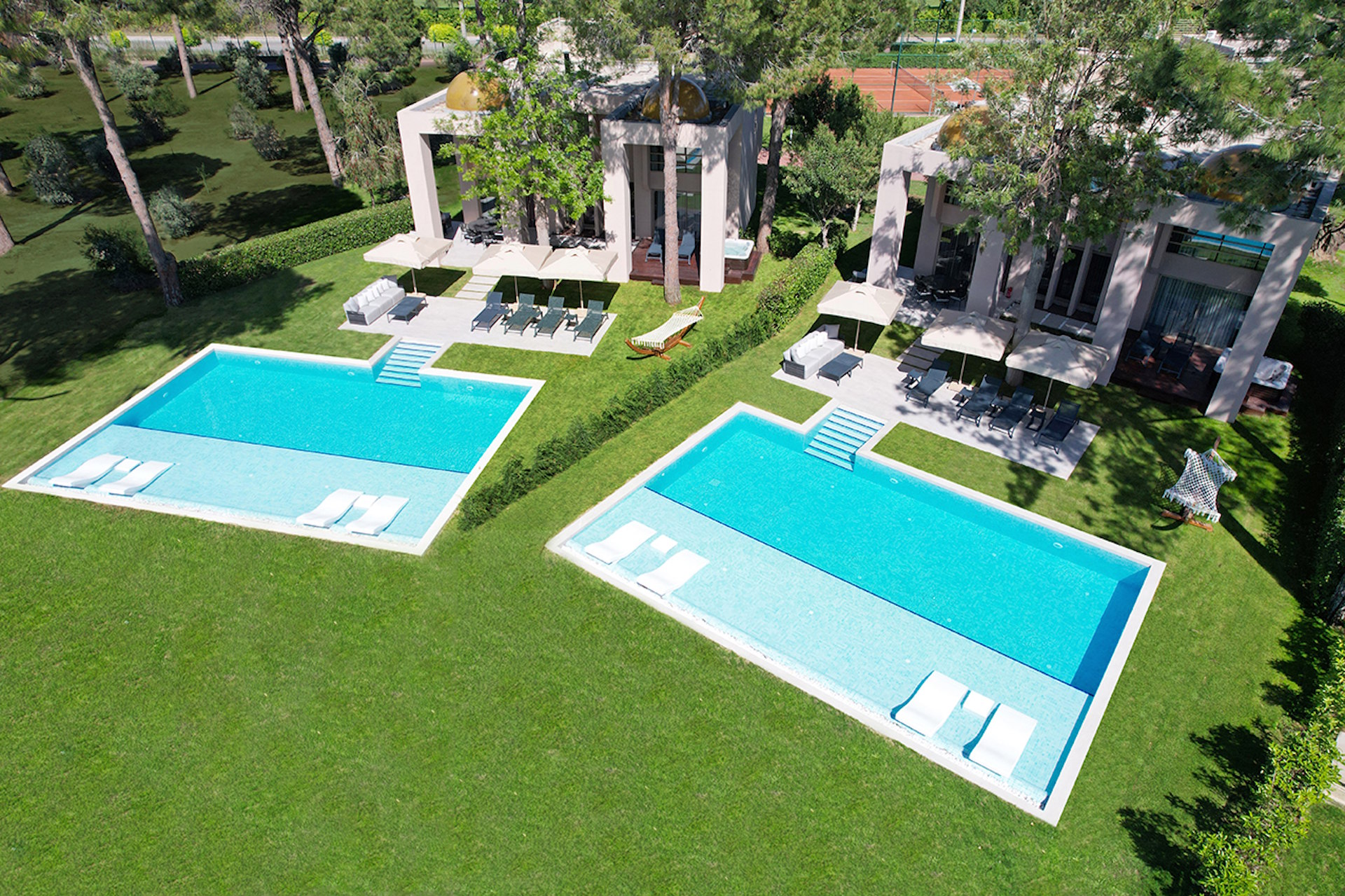 Queen and King Villa