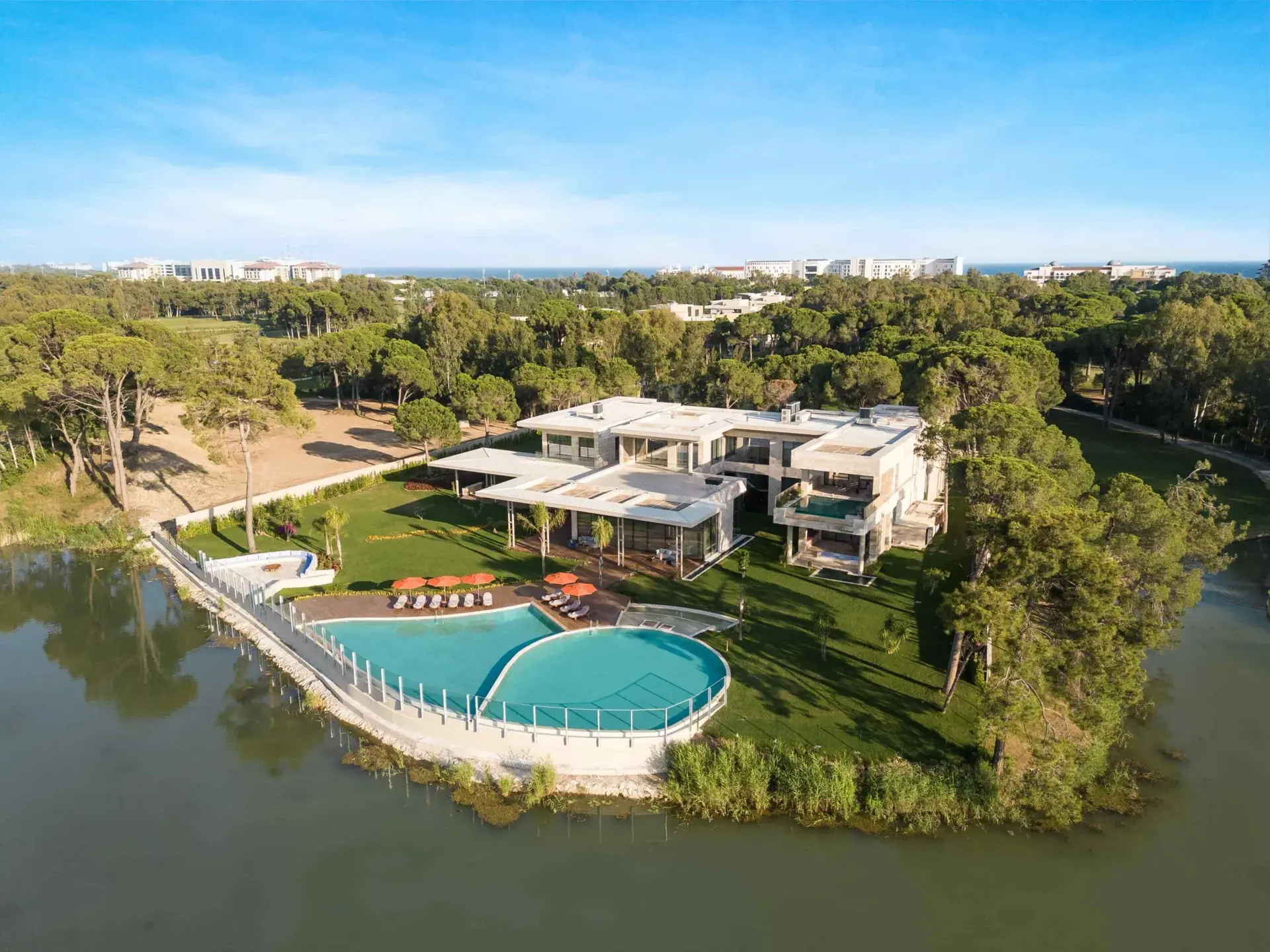 Palazzo Royal Mansion