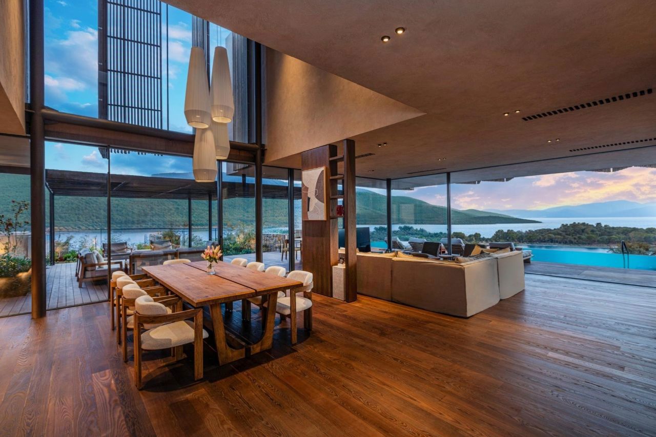 Sunset Citrus Villa Three Bedroom